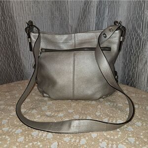 Elegant Gray Leather Shoulder Bag